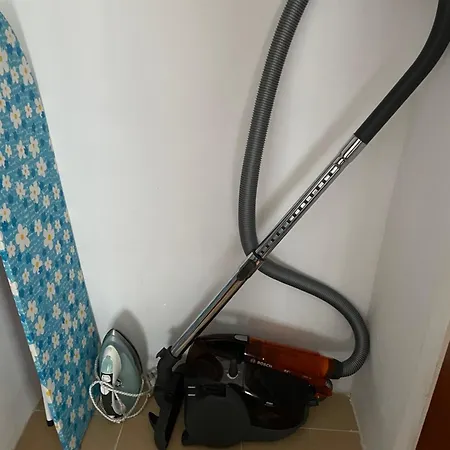 Romantico Piso De La Playa Fenals Apartamento *